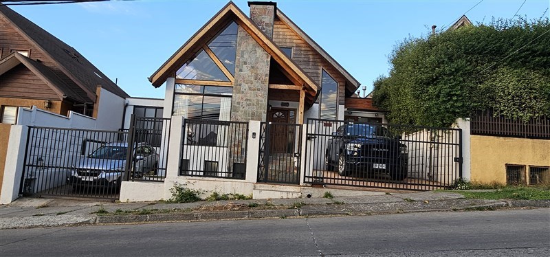 Casa en San Pedro de la Paz, Sector residencial, cercano a colegios, supermercados y Laguna Grande de San Pedro